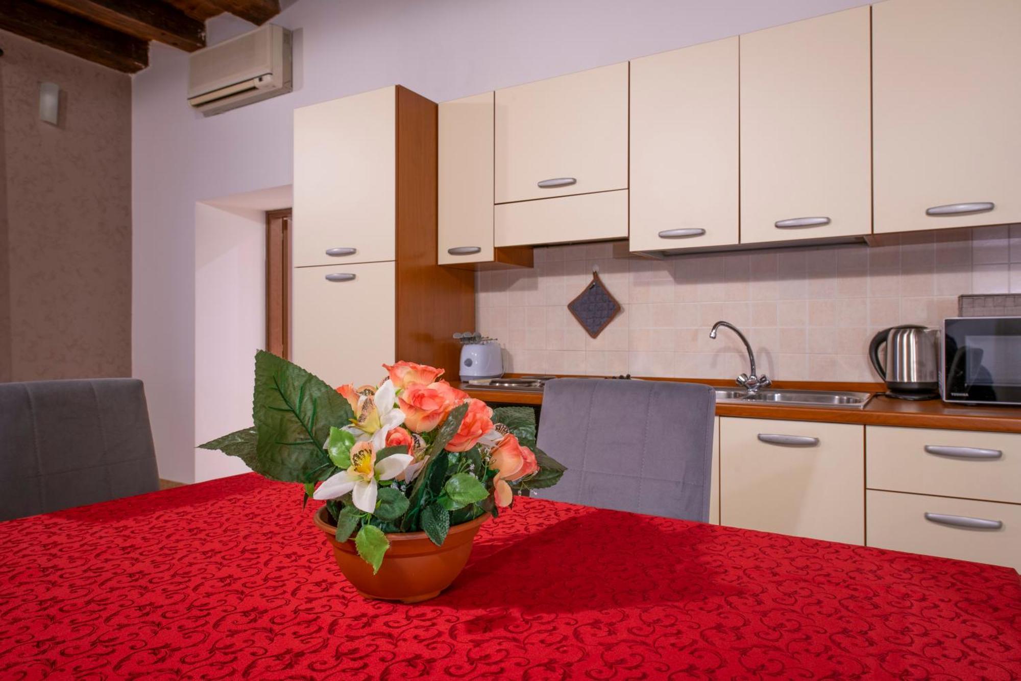 Arena Suite Mazzini ורונה מראה חיצוני תמונה