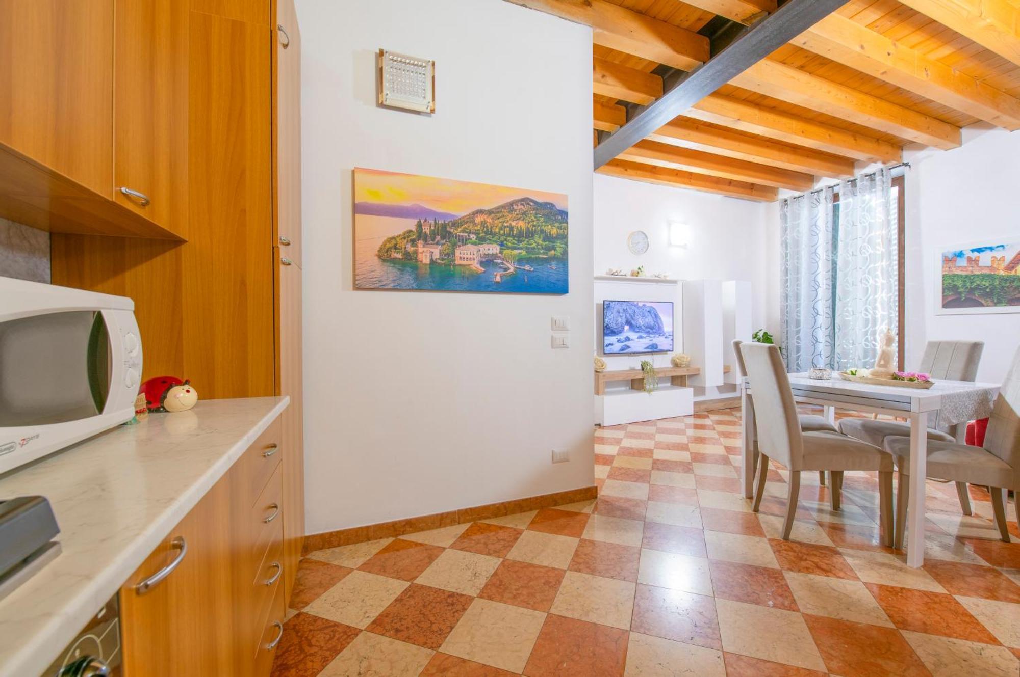 Arena Suite Mazzini ורונה מראה חיצוני תמונה