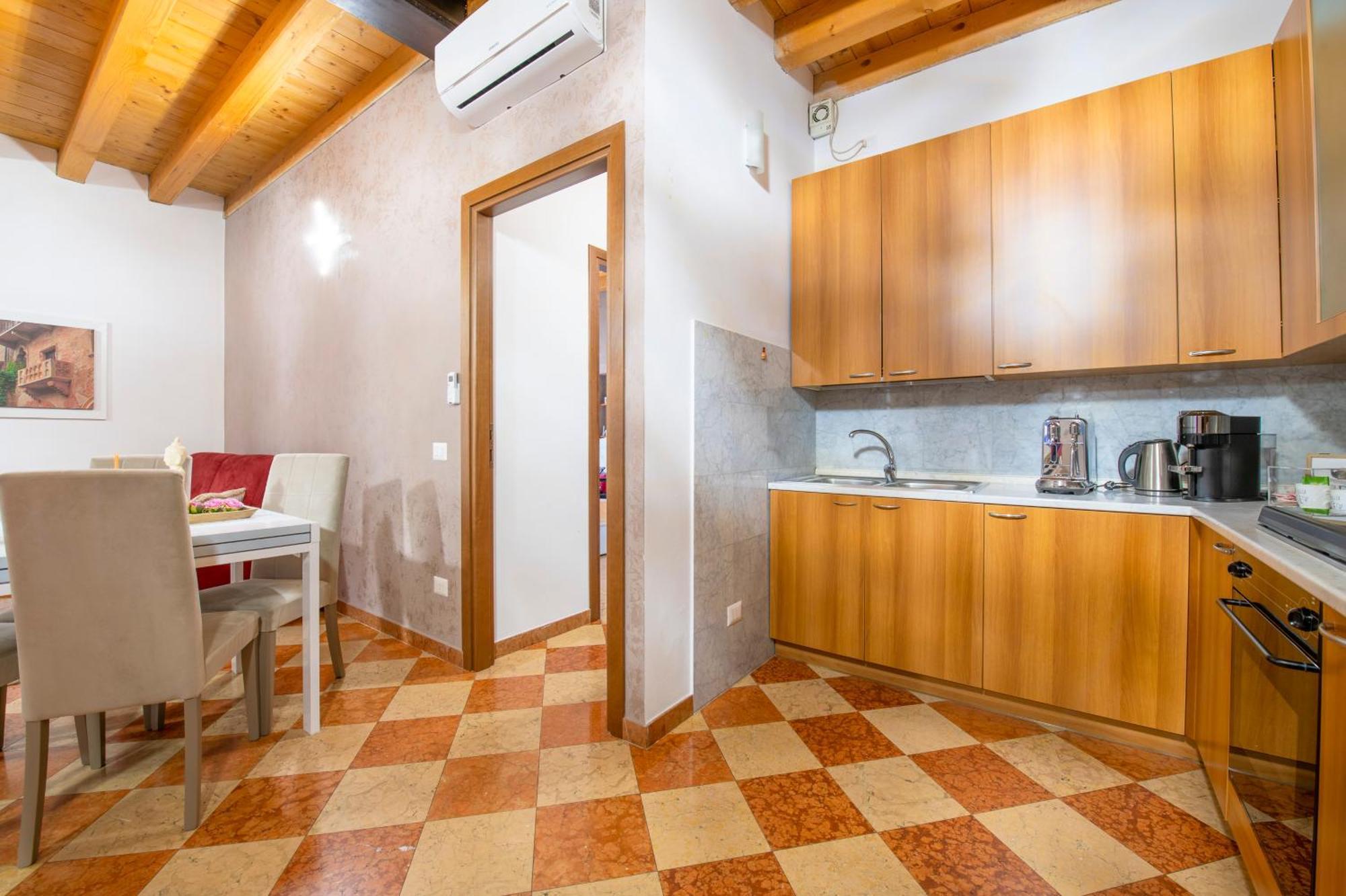 Arena Suite Mazzini ורונה מראה חיצוני תמונה